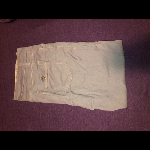 Women’s Gray carpis - Picture 3 of 3